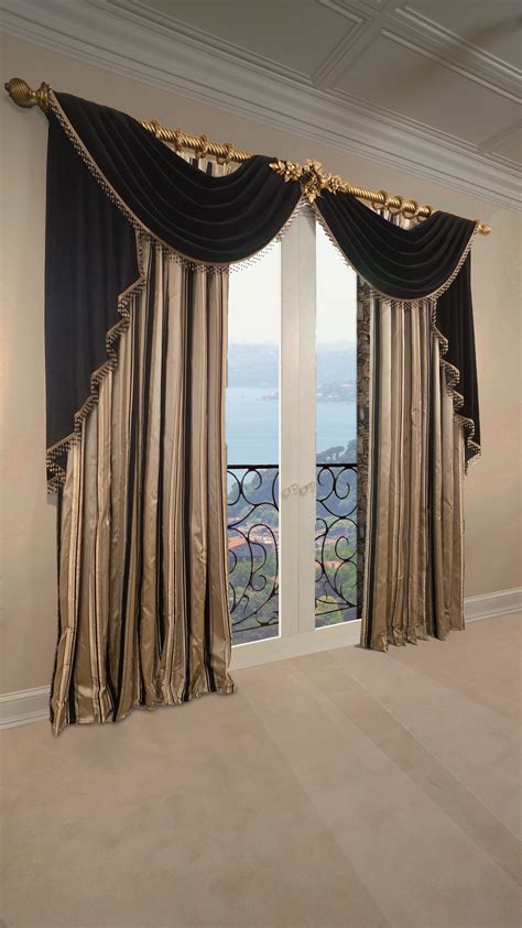 Transform Your Living Room With The Perfect Drapes For Your Windows