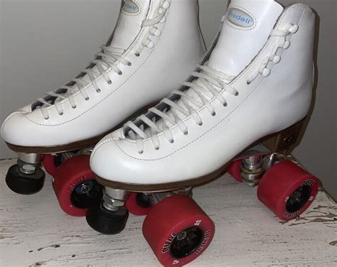 Riedell 120 Celebrity Roller Skates White Leather Pure Radar Wheels