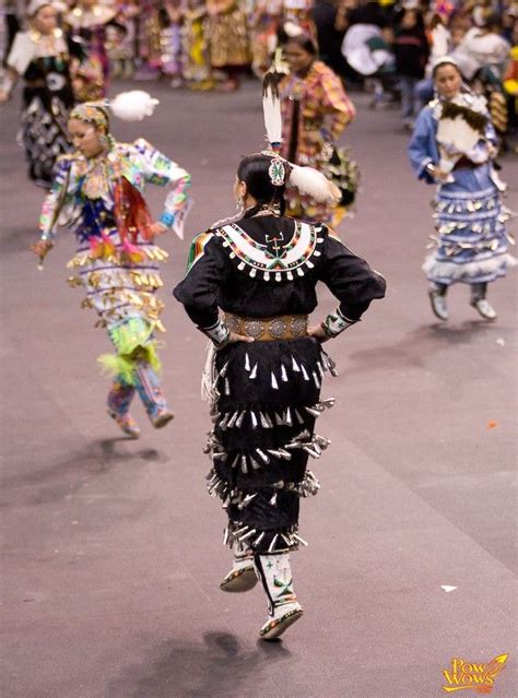 Beautiful Jingle Dress Dancers I Cant Wait To Make My New Regalia And Dance At Another Powwow