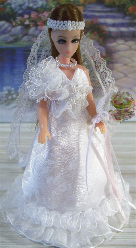 See more ideas about paper dress, dress card, cards handmade. OOAK Bridal Doll Fashion created by Karen glammourdoll ...