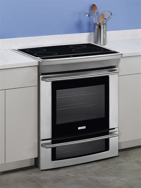 Left and right arrows move across top level links and expand / close. Electrolux EW30IS65JS 30 Inch Slide-In Induction Range ...