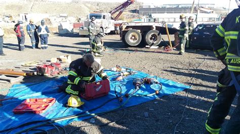 15km north of kamloops lake • see approximate location of this wildfire on an interactive more information for more information please contact the kamloops fire centre information team. Kamloops Fire Rescue shows off heavy vehicle rescue | CBC News