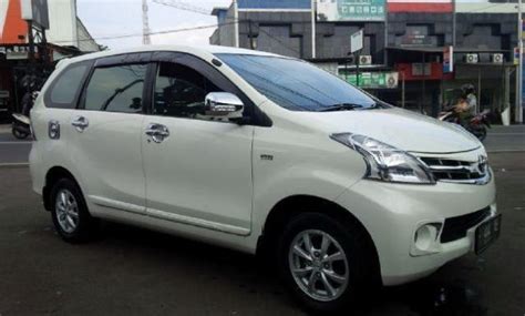 Gambar tentang 10 Rental Sewa Mobil di Lombok Rp195000 Lepas Kunci 24 