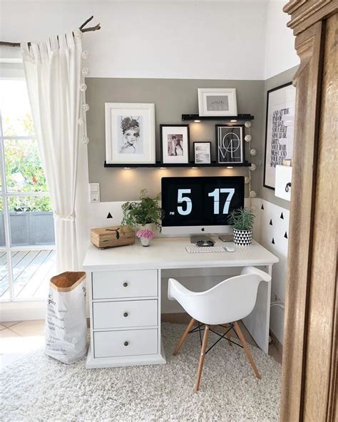 Revamp Your Bedroom With These 7 Desk Layout Ideas
