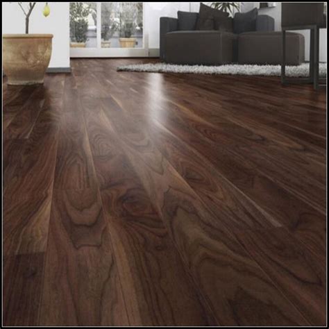 Our 20mm engineered wood flooring is end matched (tongue and groove on all 4 x sides of the floorboard). China Anti-Scratch American Walnut Engineered Wood ...