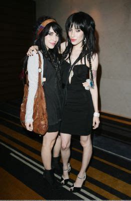 Signed copies of hook me up, the secret life., 4ever promo single, hook me up we hope you enjoyed the veronicas text challenge.we'll be in touch with our answers to your questions about australia. The Veronicas 2008 MTV Australia Awards After Party - The ...