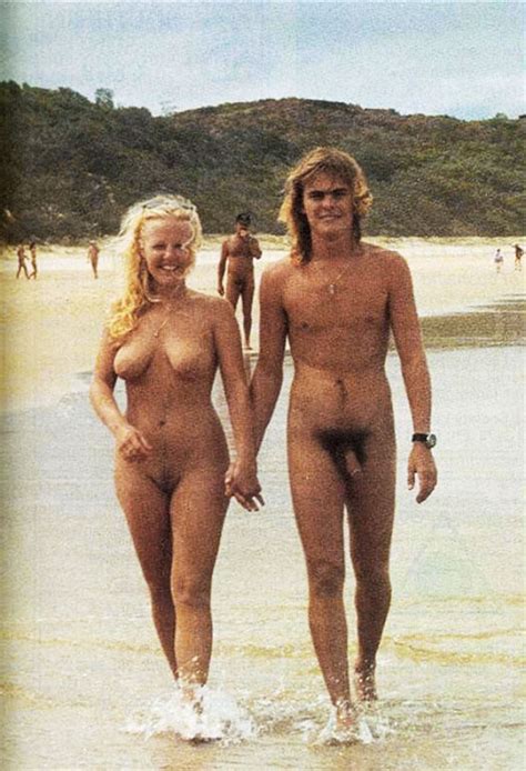 Tumblr nude beach pictures 女性の写真