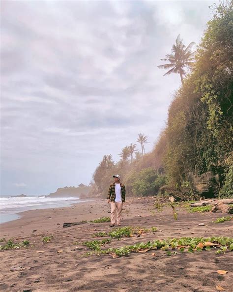 10 Pantai Tersembunyi Di Bali Yang Sepi Turis