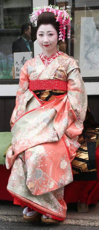 Sakura Geisha