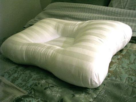 So we combed through tons of online reviews to find the best pillows for neck pain — they offer both comfort and support and will hopefully prevent all. How Do You Choose The Best Pillow for Neck Pain? (the Full ...
