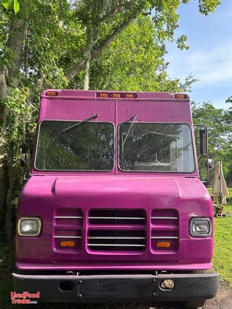 Fully Equipped 2001 Gmc Workhorse Step Van Kitchen Food Truck With Pro