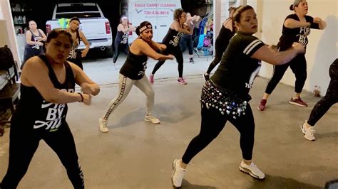 Rutina De Zumba Baile Para Hacer En Casa En Esta Cuarentena Youtube