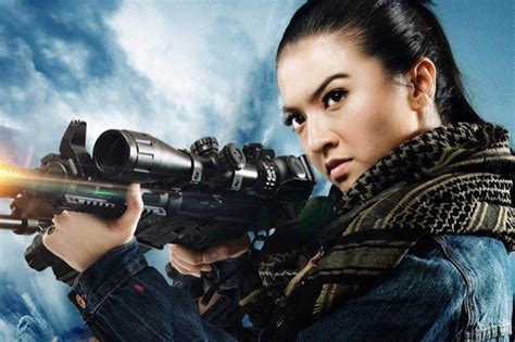 Polis evo 2 kepala bergetar. Film Laga Malaysia yang Dibintangi Raline Shah Bakal Rilis ...