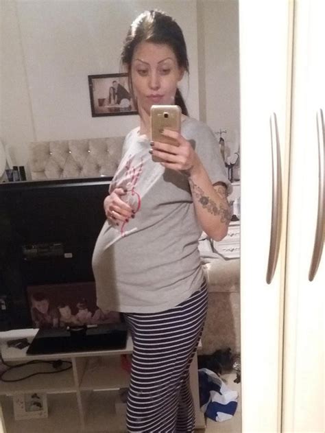 Your Baby Bumps 26 To 28 Weeks Photos Babycentre Uk
