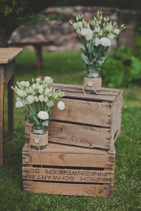 See full list on wikihow.com Pin on style week decorations?