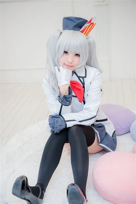 9 Super Cute Cosplay Girls From Japan Mock9