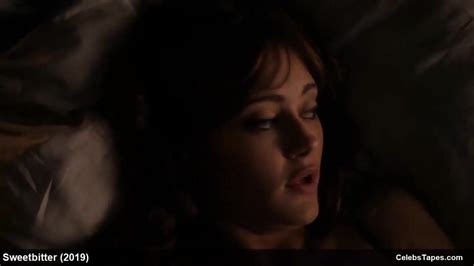 Actress Ella Purnell Lingerie And Sexy Movie Scenes