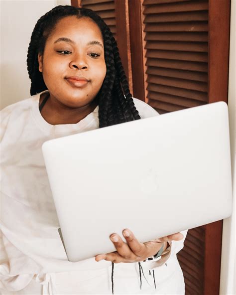 My Experience (And Tips) Starting a New Job From Home - by Amber Burns