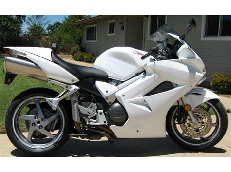 Bikez has discussion forums for every bike. 2006 Honda Interceptor VFR800 for sale on 2040motos