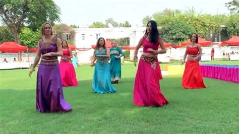 Us Women At Us Embassy Dance To Bollywood Song During Diwali Celebrations Video Latest News