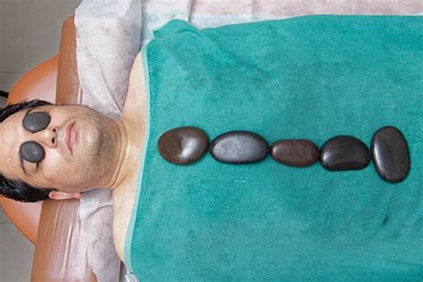 What Is Hot Stone Therapy And What Are Its Benefits Jindal