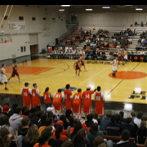 Oregon basketball court brings outdoor wonders to the hardwood. Where I used to | Basketball court, Oregon, Court
