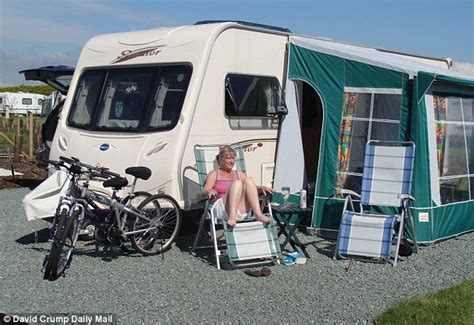 Police Wont Hand Stolen Caravan Back To Couple To Protect Human Rights