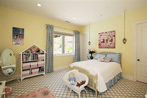 Filter by style, size and many features. More beautiuful girls bedroom decorating ideas