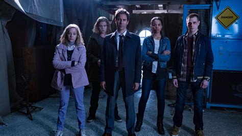 Netflix's Travelers Has the Most Ethically Messed-Up Time Travel I've ...
