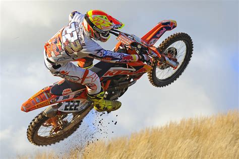 Aksi motor cross kawasaki saat berada di area sangatlah keren. Calendario MXGP 2015, orari gare in diretta tv italia 2