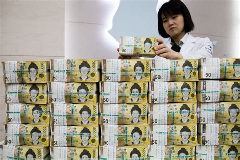 South Korea, China Let Currency Deal Expire as Ties Cool Over U.S