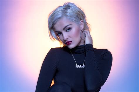 Blonde Bebe Rexha In Black Wallpaper Hd Celebrities 4k Wallpapers