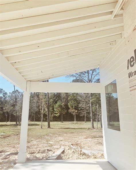 If you're looking for a nashville porch builder, give us a call for a free consultation. farmhouse porch - exposed rafters | Exposed rafters ...