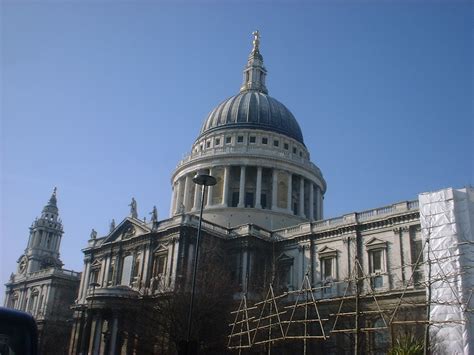 10 Famous Landmarks In London