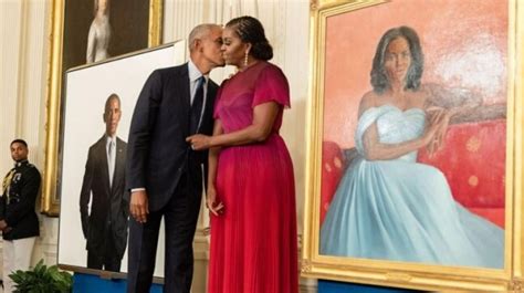 Barack And Michelle Obama Return To White House To Unveil Official