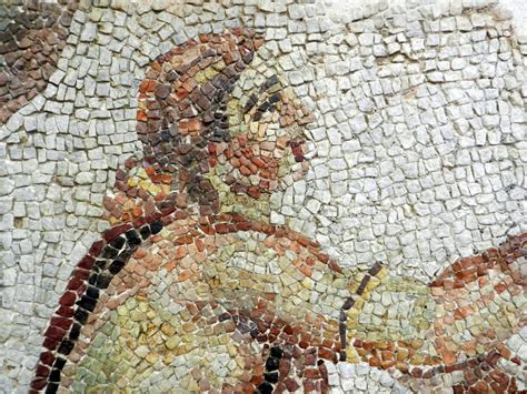 Musings on the use of andamento in mosaic faces::Helen Miles Mosaics