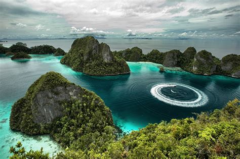 Wisata Jalan Raja Ampat Papua Wisata Jalan