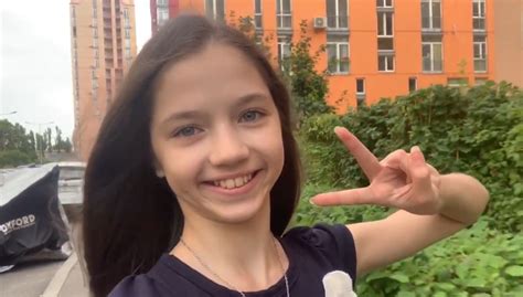 She is known for her work on достать ножи (2019), верблюжьи пауки (2011) and побег из вег&. Pin by James McMillen on Dana Taranova | Russian models ...