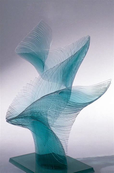 Gorgeous Layered Glass Sculptures Arranged In Spiraling Forms Escultura De Vidrio Escultura
