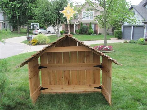 + 1000 accessories & miniatures for your nativity scene: How To Build An Outdoor Nativity Stable With Pictures by 25 Great Ideas About Nativity Stable On ...