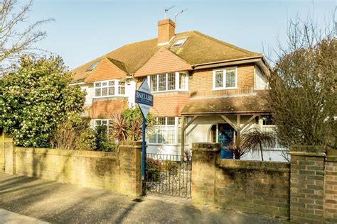 100, clevedon road, tickenham, clevedon, avon bs21 6re telephone: Snellers | 4 bedroom property for sale in Staines Road ...