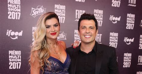 Mirella Santos E O Marido Ceará Foram à Entrega Do Prêmio Multishow Nesta Terça Feira 24 De