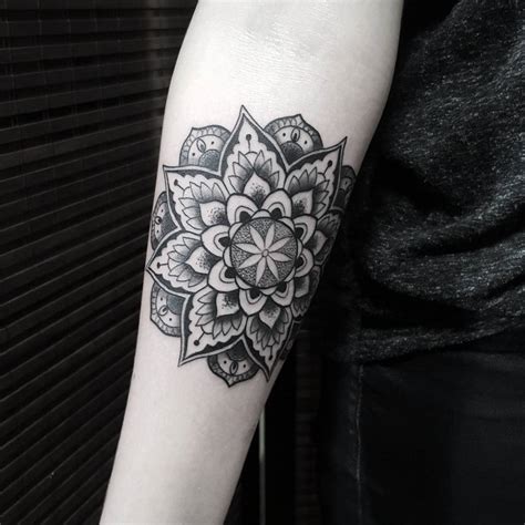 The Beauty In The Abstraction Of Blackwork Tattoos Atmostfear