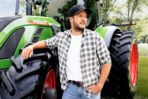 Luke Bryan Says Hes A Better Farmer Than Blake Shelton