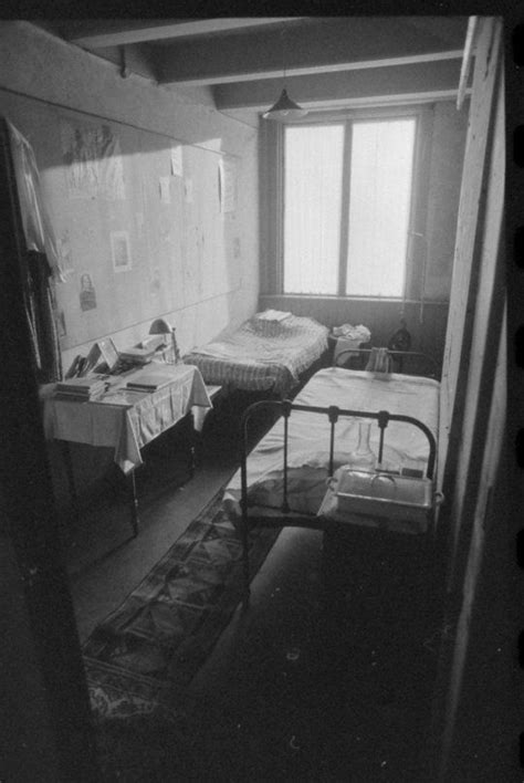 Maybe you would like to learn more about one of these? Bedroom at Anne Frank's Secret Annex, Amsterdam februari ...