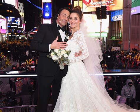Maria menounos had to strip down in times square after she lost her bet on the new england patriots at the if the patriots lost, maria menounos would bare all, said the bet. Maria Menounos Had One Bridezilla Moment During Her Wedding