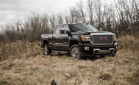 2017 Gmc Sierra 2500hd 3500hd In Depth Model Review Car And Driver