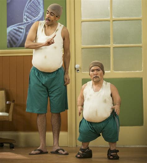 Com uma fortuna estimada em aproximadamente r$ 150 milhões, chico anysio deixou o filho e também comediante lug de paula de fora da partilha de seus bens.o. 'Escolinha': Gigante Leo vira Seu Bonequinho em ...