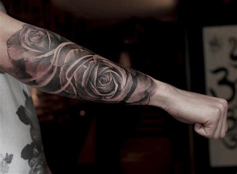 Flowers, in particular red roses, are a popular choice for 3d tattoos on forearm. Roses Forearm Tattoo | Best tattoo design ideas