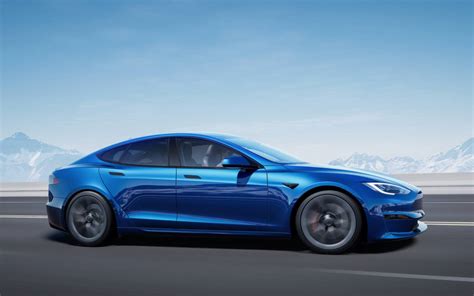 Tesla Unveils Refreshed Model S With Futuristic Interior The Car Guide